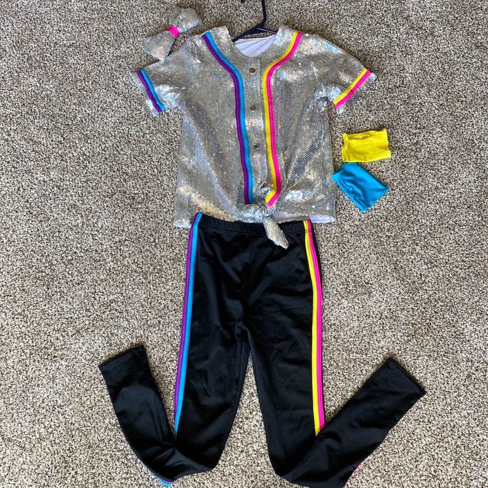 Weissman medium child hip hop costume RN 64830